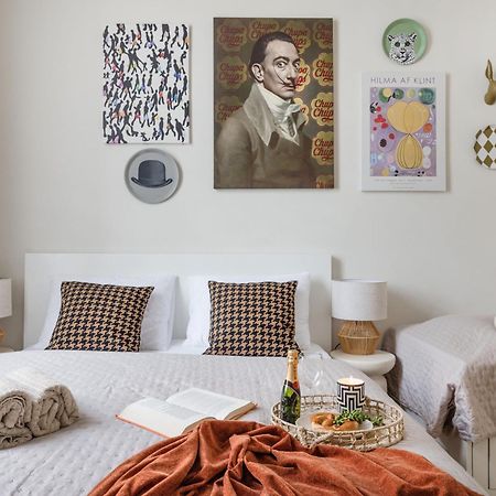 Central Budapest Oasis - Modern Charm, Timeless Comfort Kültér fotó