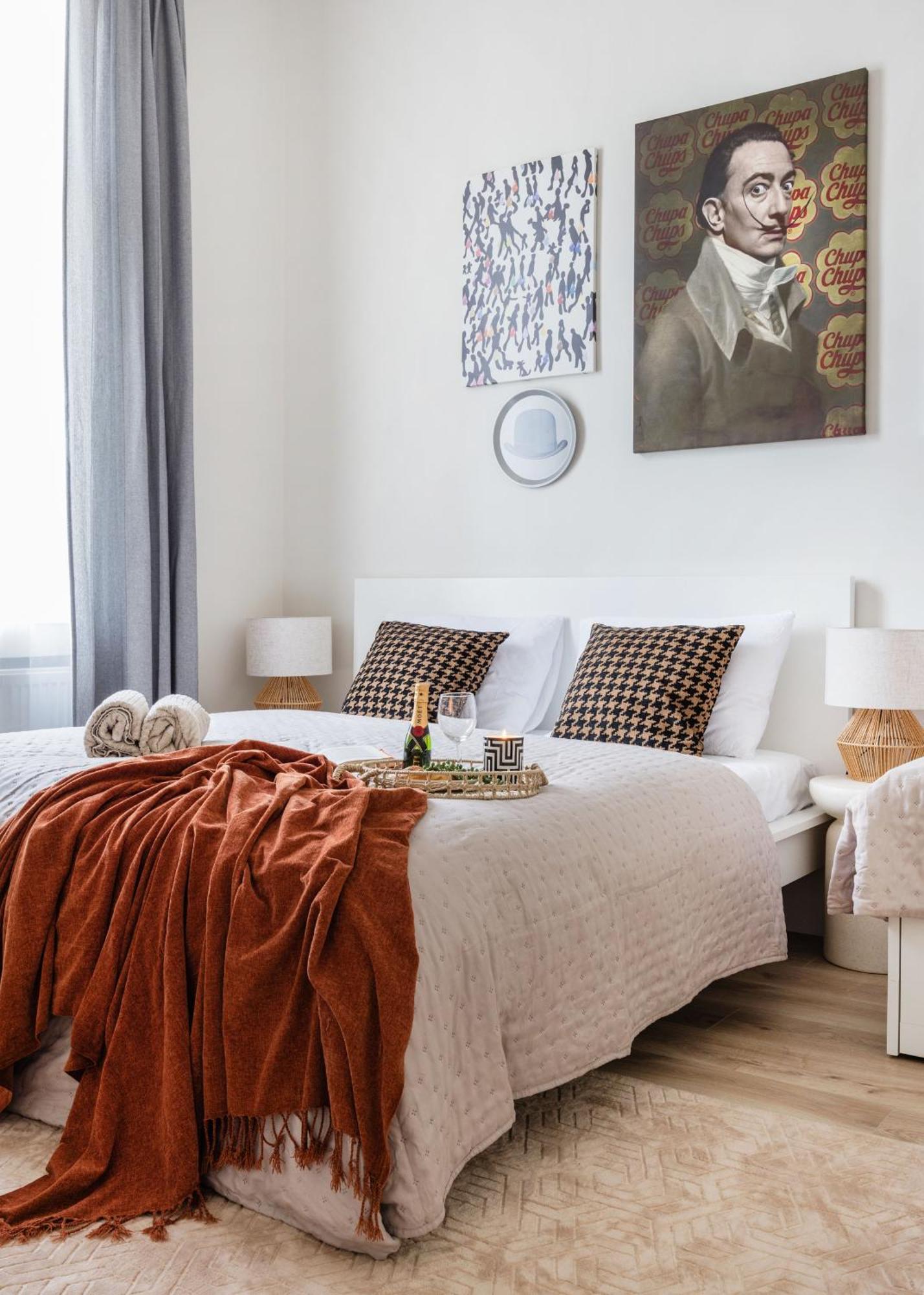 Central Budapest Oasis - Modern Charm, Timeless Comfort Kültér fotó