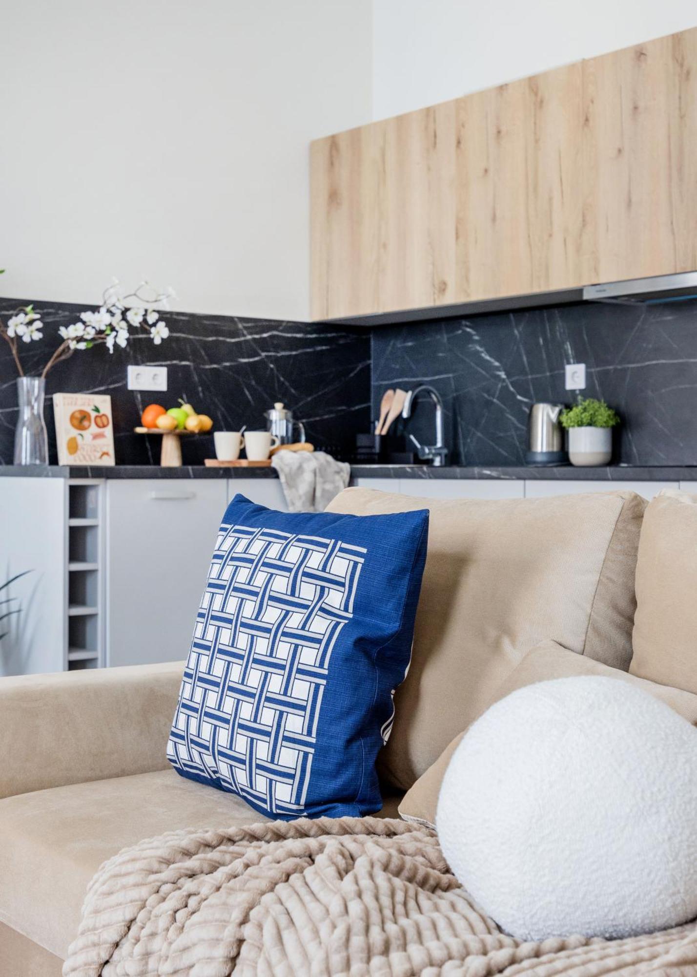 Central Budapest Oasis - Modern Charm, Timeless Comfort Kültér fotó